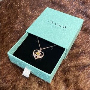 ROSE Gold Elegant Silver Heart Necklace New in Box CZ synthetic stones
